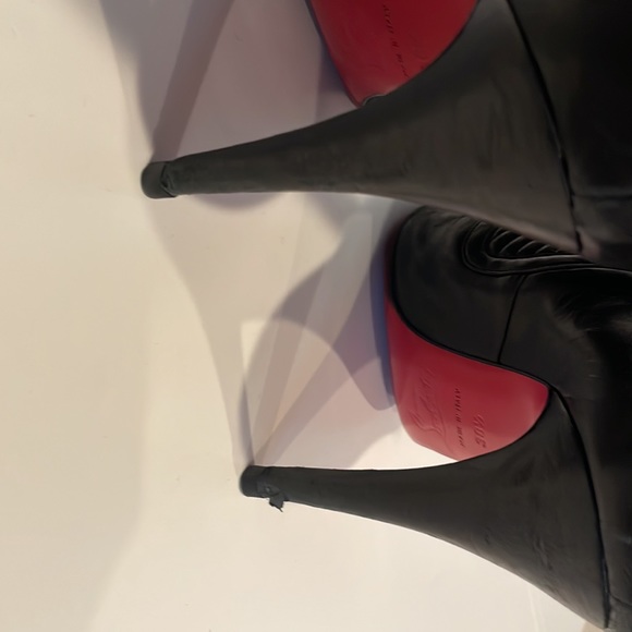 Christian Louboutin Apollonia Boots in black leather size 38.5 - Picture 5 of 10